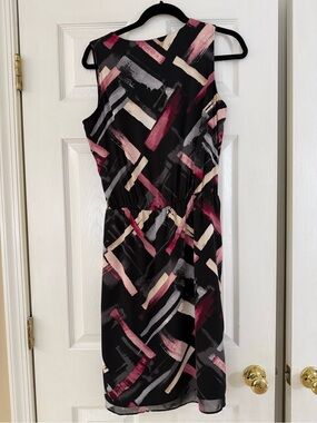 White House Black Market, Black Abstract Brushstroke Midi - Pink & Cream, Size S